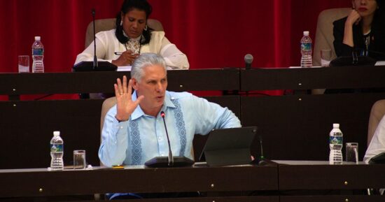 Díaz-Canel reflexionó sobre los conceptos esenciales del proyecto social cubano. Foto: Enrique González / Cubadebate.