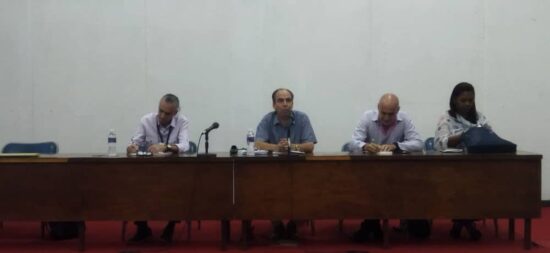Rogelio Polanco Fuentes, miembro del Secretariado del Comité Central del Partido Comunista de Cuba y jefe de su Departamento Ideológico presidió el encuentro.