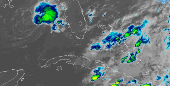 El fenómeno meteorológico está situado a unos 540 kilómetros al oestenoroeste de Cayo Hueso, Estados Unidos y a 575 kilómetros al norte-noroeste de cabo San Antonio, Pinar del Río. Imagen satelital: Insmet.
