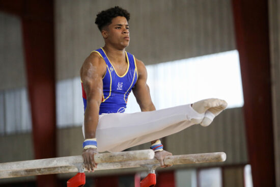 El trinitario José carlos Escandón, una de las prometedoras figura de la gimnasia artística cubana.