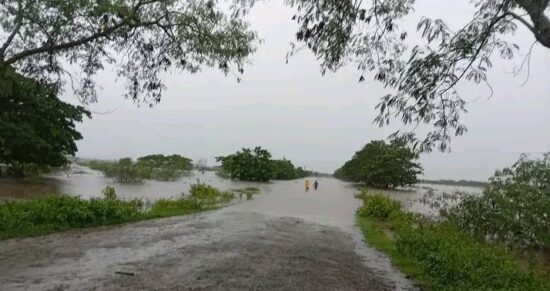 Varias comunidades han quedado incomunicadas como consecuencia de las inundaciones. Foto: Radio Nuevitas.