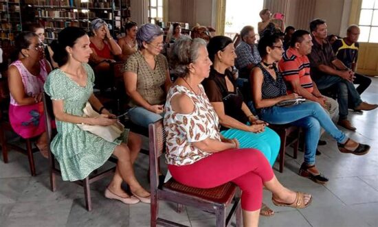 Día de los Libros da paso a la etapa veraniega en la provincia espirituana. Foto: Prensa Latina.