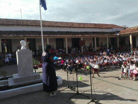 Inicio del curso escolar 2023-2024 en Trinidad de Cuba.