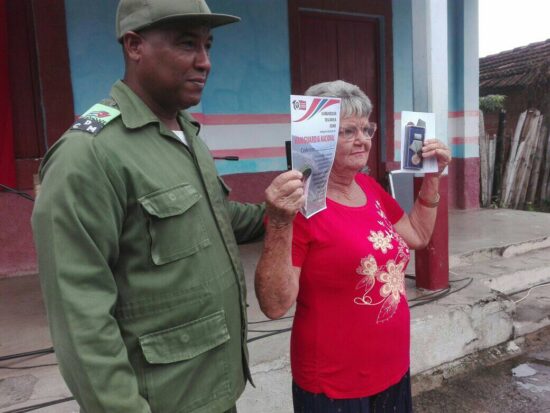 Cederistas reconocidos en el Día Territorial de la Defensa de Trinidad, efectuado en la localidad rural de Caracusey.