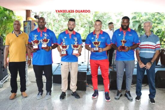 El lanzador trinitario Yanielkis Duardo acaparó dos nominaciones dentro de los mejores de la pasada campaña beisbolera cubana.