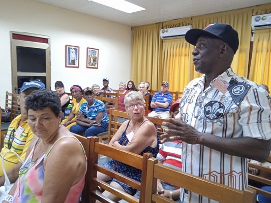 Por primera vez en Cuba, un evento científico de este tipo incluyó la participación de pacientes y familiares. Foto: Radio Sancti Spíritus.