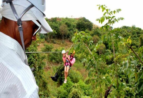 El canopy, una de lsa grandes atracciones de Topes de Collantes, en las montañas de Trinidad de Cuba.