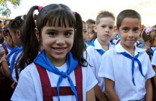 Inicia el cuso escolar 2023-2024 en Cuba. Foto: Prensa Latina.