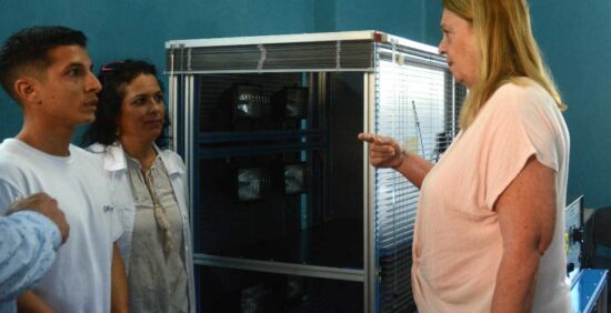 Alicia Alonso Becerra, Viceministra de Educación Superior, durante la apertura del laboratorio especializado de Fuentes Renovables de Energía (FREE). Fotos: Oscar Alfonso/Escambray.